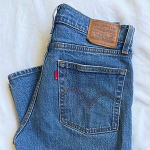 Levi’s Wedgie Straight Fit Women’s Jeans size 25